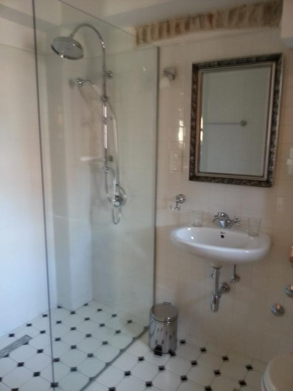 Dvori svetog Mihaela Apartment Sibenik Bilik gambar