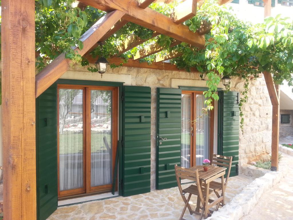 Dvori svetog Mihaela Apartment Sibenik Bilik gambar