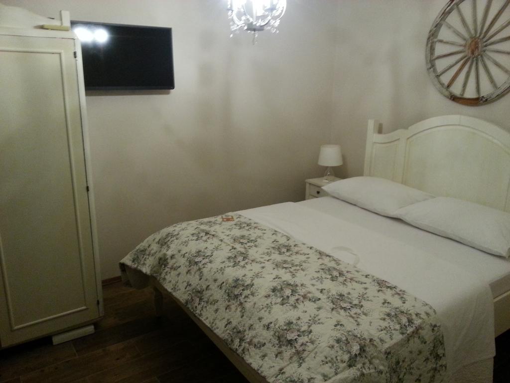 Dvori svetog Mihaela Apartment Sibenik Bilik gambar