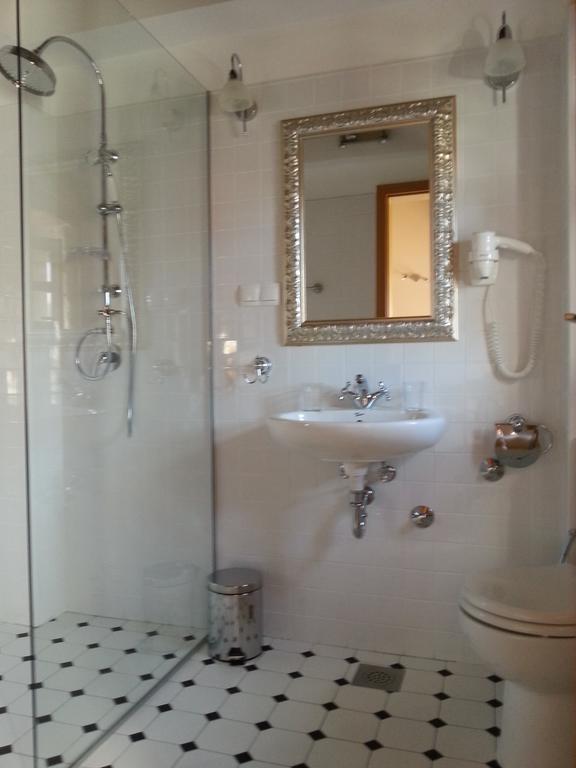 Dvori svetog Mihaela Apartment Sibenik Bilik gambar