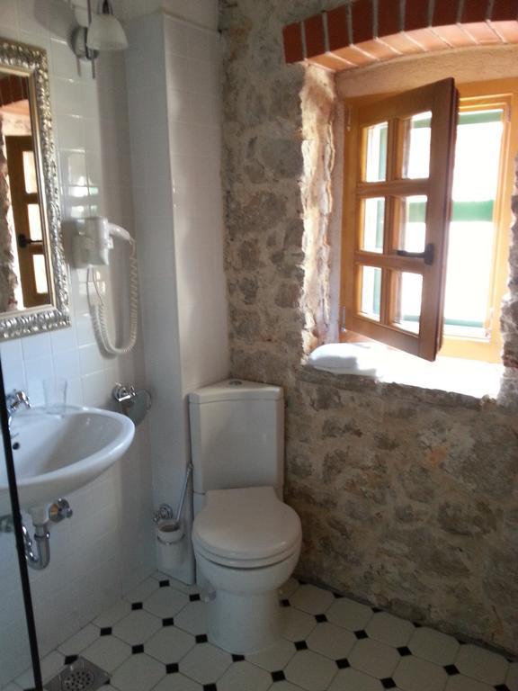 Dvori svetog Mihaela Apartment Sibenik Bilik gambar