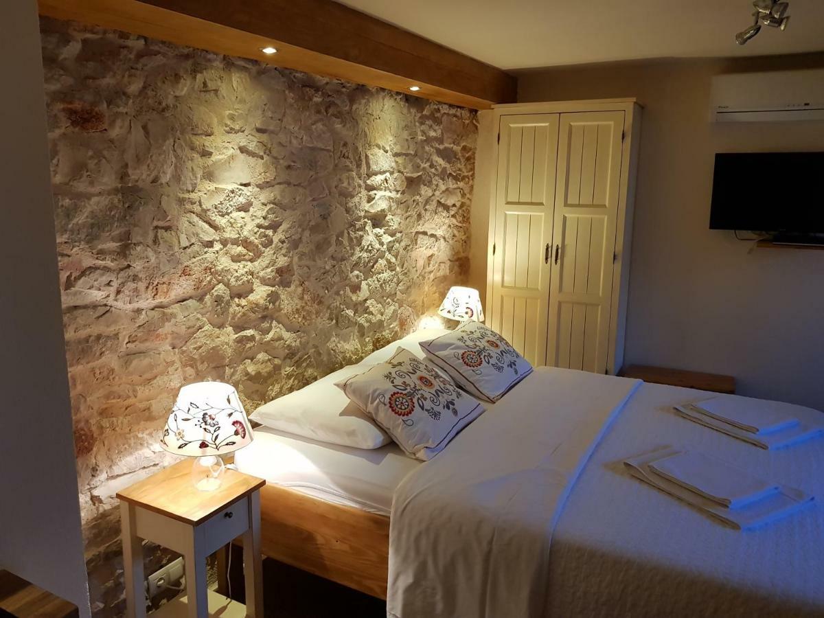 Dvori svetog Mihaela Apartment Sibenik Luaran gambar